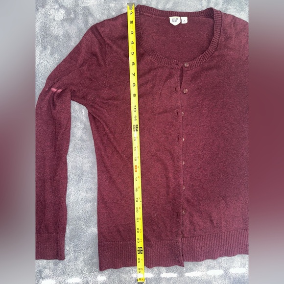 GAP Deep Red Knit Cardigan - Picture 3 of 6